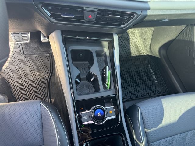 2026 Volkswagen Tiguan 2.0T SEL R-Line Turbo