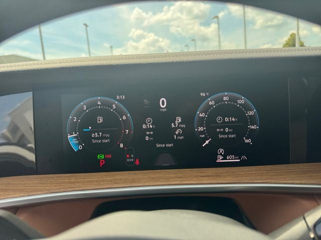 2026 Volkswagen Tiguan 2.0T SEL R-Line