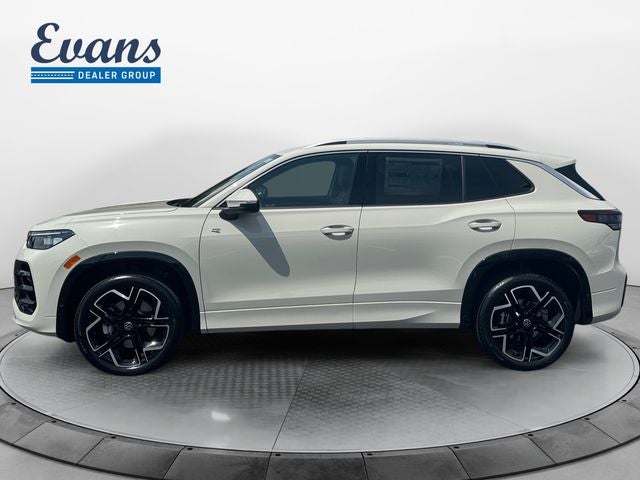 2026 Volkswagen Tiguan 2.0T SEL R-Line