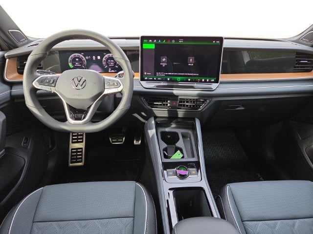 2026 Volkswagen Tiguan SEL R-Line Turbo