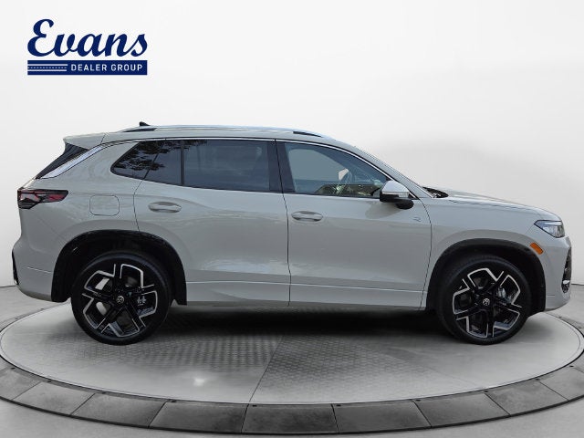 2026 Volkswagen Tiguan SEL R-Line Turbo