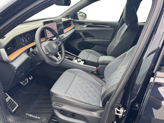 2026 Volkswagen Tiguan 2.0T SEL R-Line Turbo