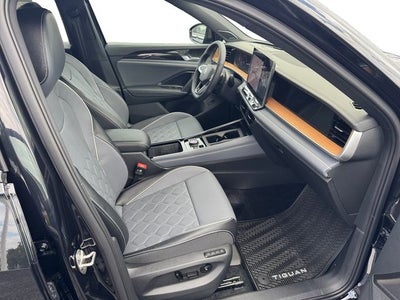 2026 Volkswagen Tiguan 2.0T SEL R-Line Turbo