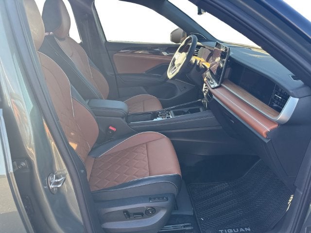 2026 Volkswagen Tiguan 2.0T SEL R-Line Turbo