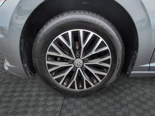 2019 Volkswagen Jetta Base