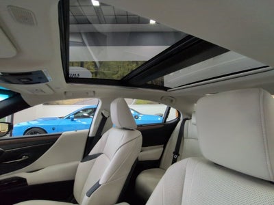 2025 Lexus ES 350 Ultra Luxury