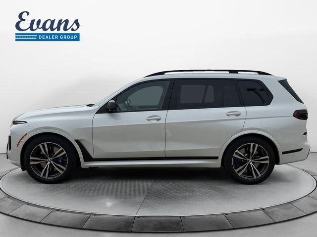 2025 BMW X7 M60i