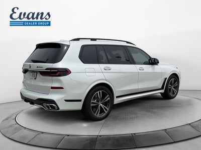 2025 BMW X7 M60i