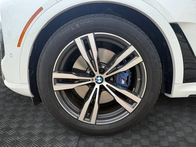 2025 BMW X7 M60i