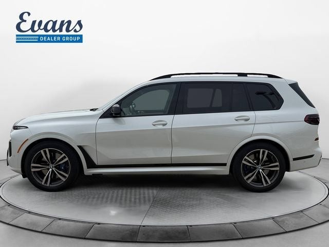 2025 BMW X7 M60i