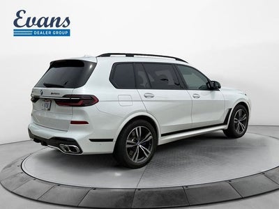 2025 BMW X7 M60i