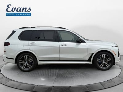 2025 BMW X7 M60i