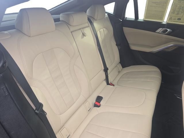 2022 BMW X6 xDrive40i