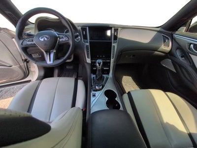 2022 INFINITI Q60 LUXE