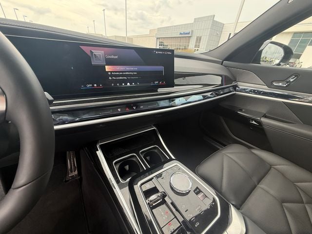 2026 BMW 7 Series 740i xDrive