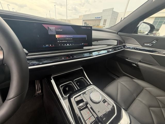 2026 BMW 7 Series 740i xDrive