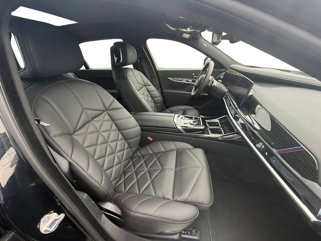 2026 BMW 7 Series 740i xDrive