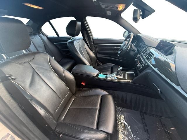 2018 BMW 3 Series 330i xDrive