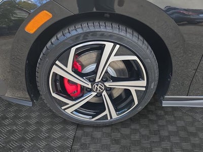 2025 Volkswagen Golf GTI 2.0T SE
