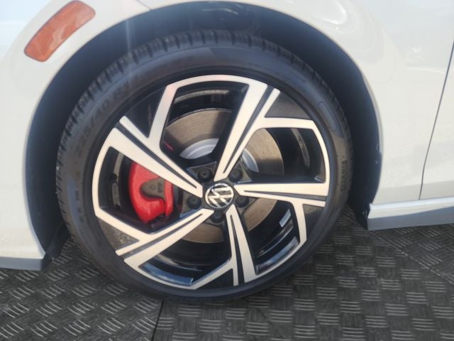 2025 Volkswagen Golf GTI 2.0T SE