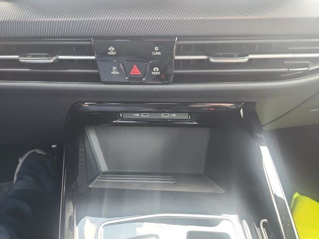 2025 Volkswagen Golf GTI 2.0T SE