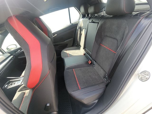 2025 Volkswagen Golf GTI 2.0T SE