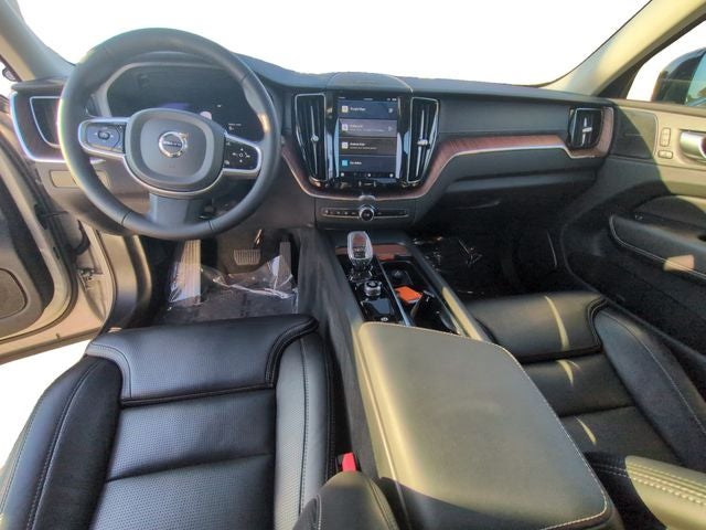 2024 Volvo XC60 Recharge Plug-In Hybrid Ultimate