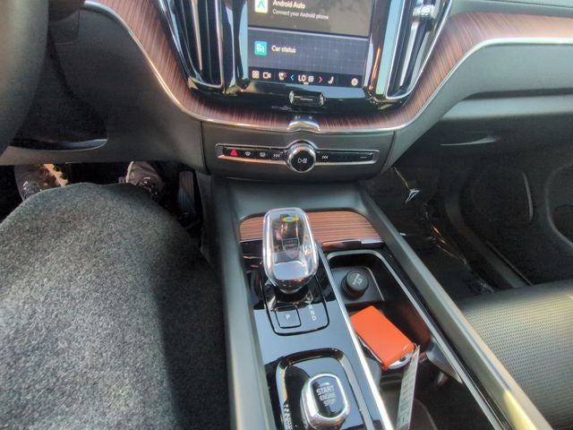 2024 Volvo XC60 Recharge Plug-In Hybrid Ultimate