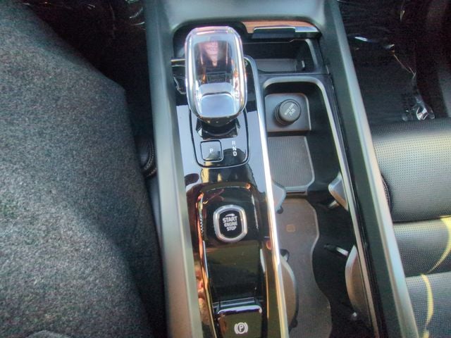 2024 Volvo XC60 Recharge Plug-In Hybrid Ultimate