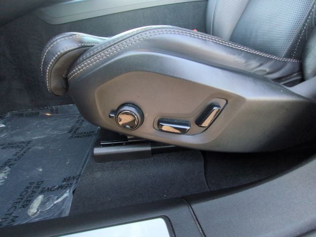 2024 Volvo XC60 Recharge Plug-In Hybrid Ultimate